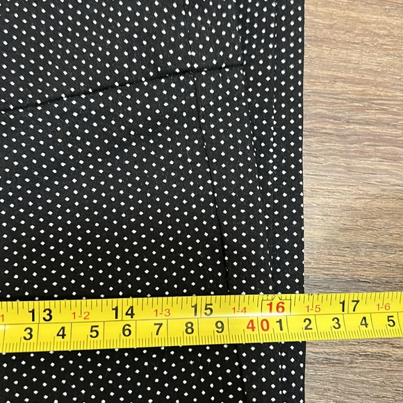 Just Be black and white polka dot capris/ medium - Picture 3 of 4
